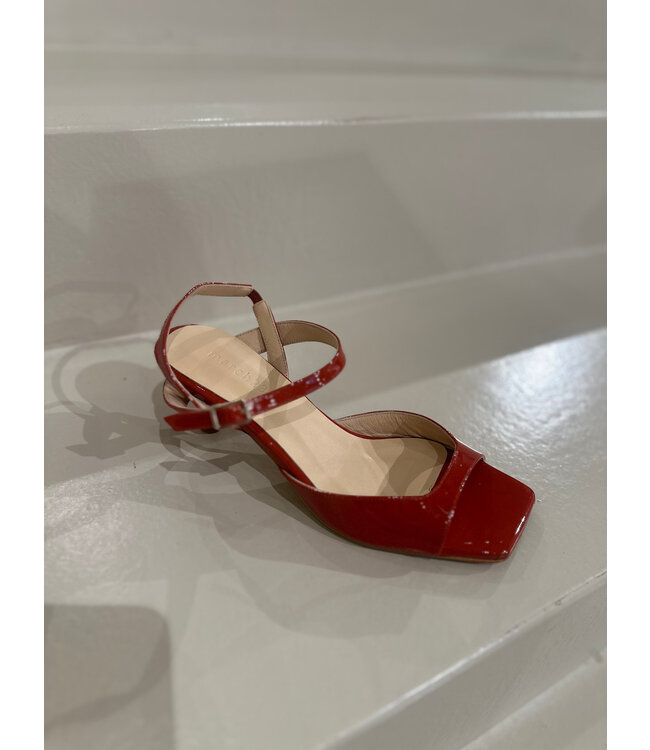 March 23 Rae Sienna Vernis