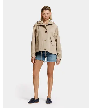 May Capuchon 44 Sand