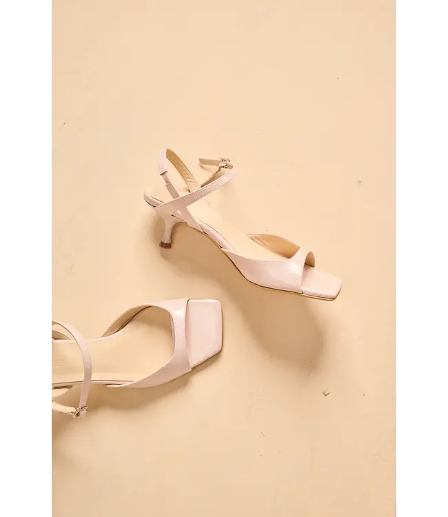 March 23 Rae Soft Pink Vernis Heels