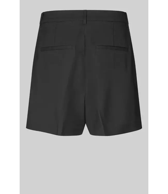 Second Female Sharo Short Black