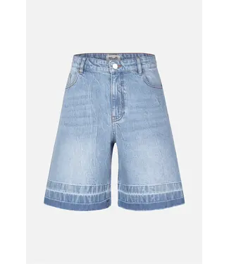 Baum und Pferdgarten Nolie Light Denim Short