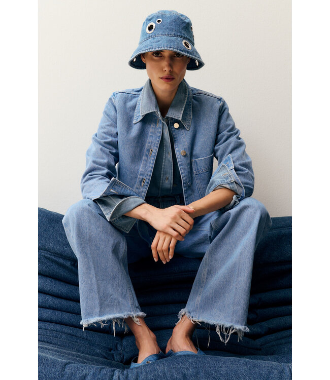 Closed Short Jacket LBL light blue