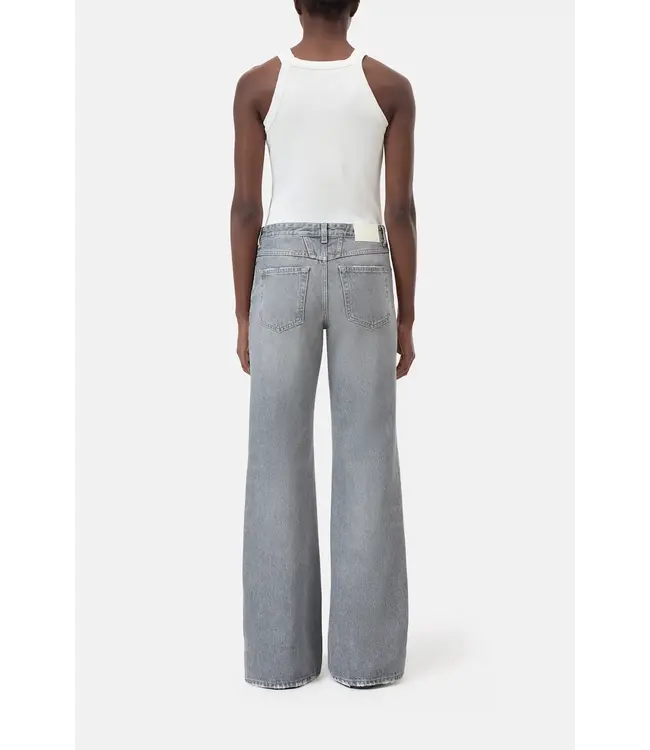 Closed Gillan MGY Mid Grey