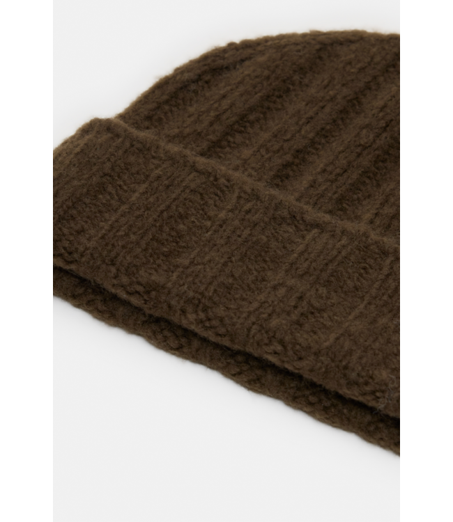 Closed Beanie Cable Knitted 694 Marsh Green