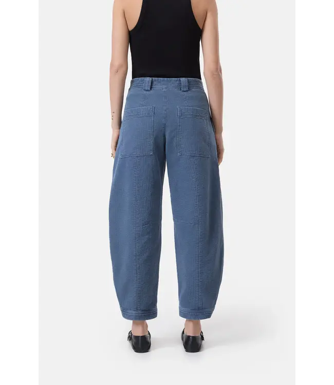 Closed Rhannon 537 Eclipse Blue