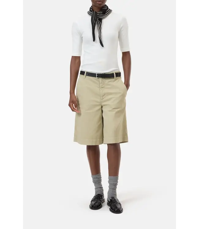 Closed Wide Neck Short Sleeve Ivory