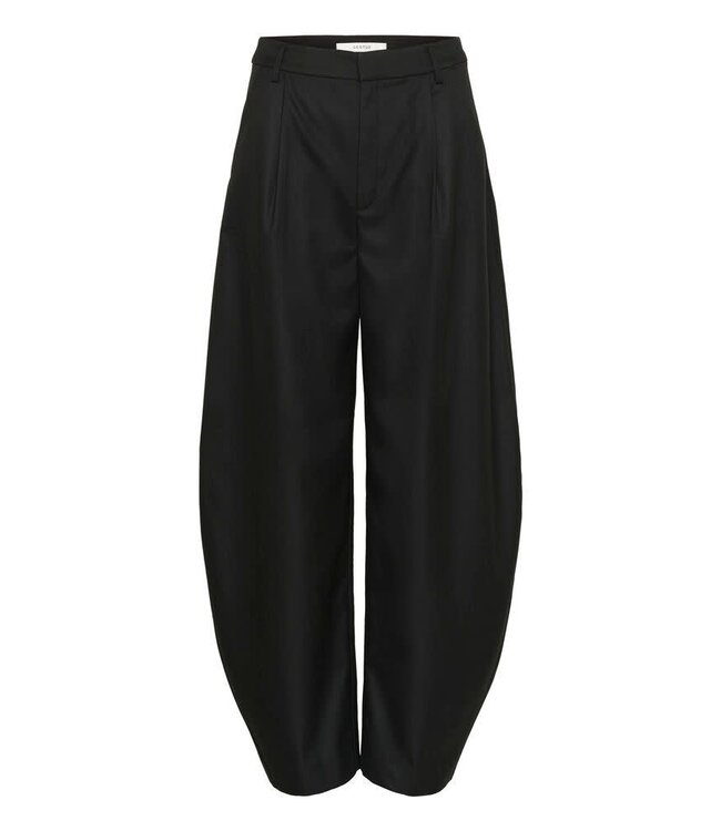 Gestuz Callia Barrel Pants Black