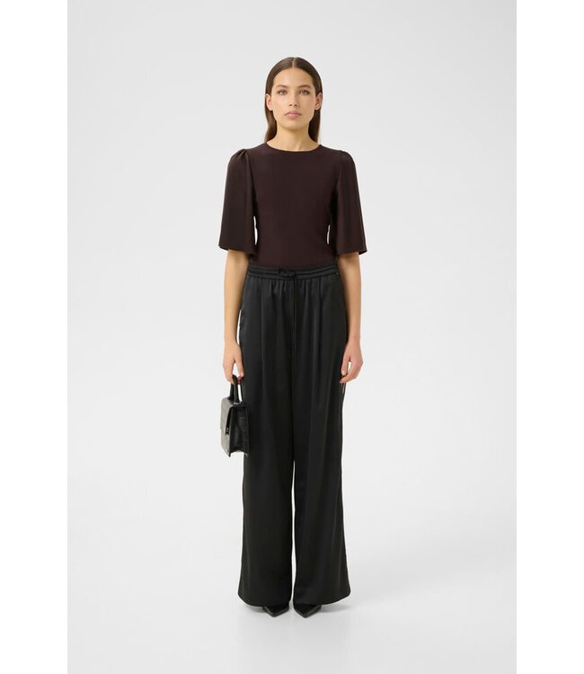 Gestuz Sama Top Mole