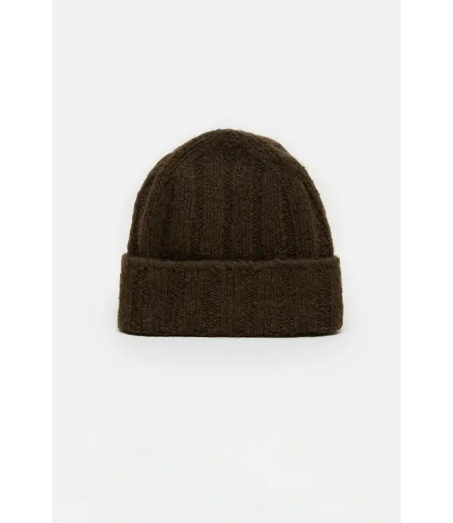 Closed Beanie Soft 694 Marsh Green