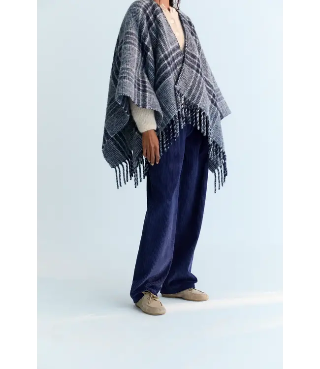 The New Society Brisa poncho infinity navy