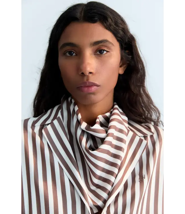 The New Society Anika scarf roast stripes brown