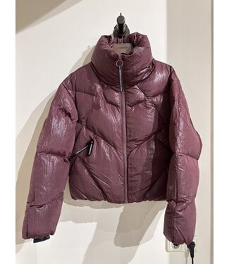 Krakatau Qw531 burgundy