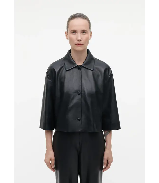 Studio AR Hollis Sheep Soft Waxed Black