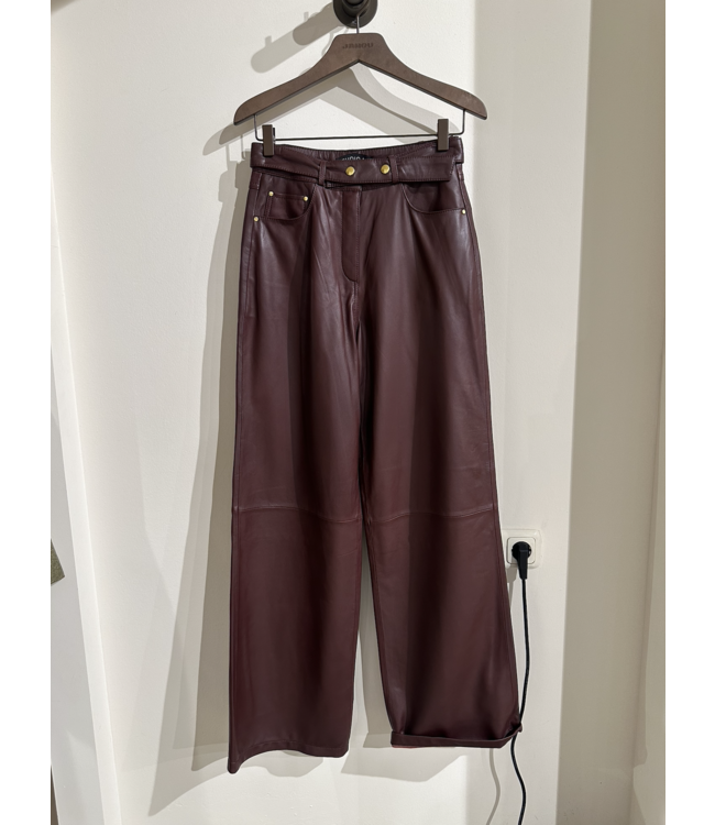 Studio AR Kaia Sheep Pants Omni Red