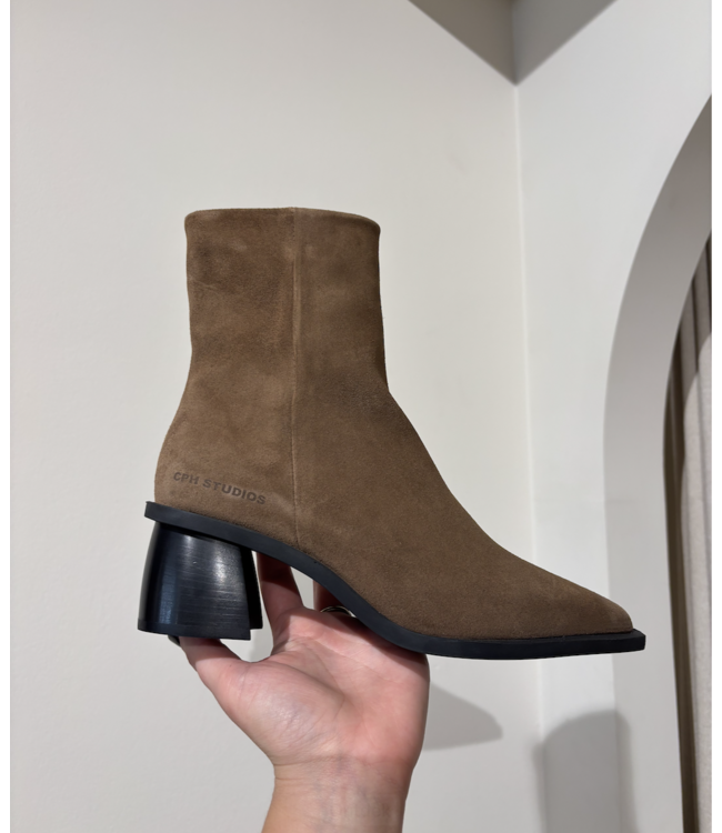 Copenhagen CPH425 Suede New Mokka