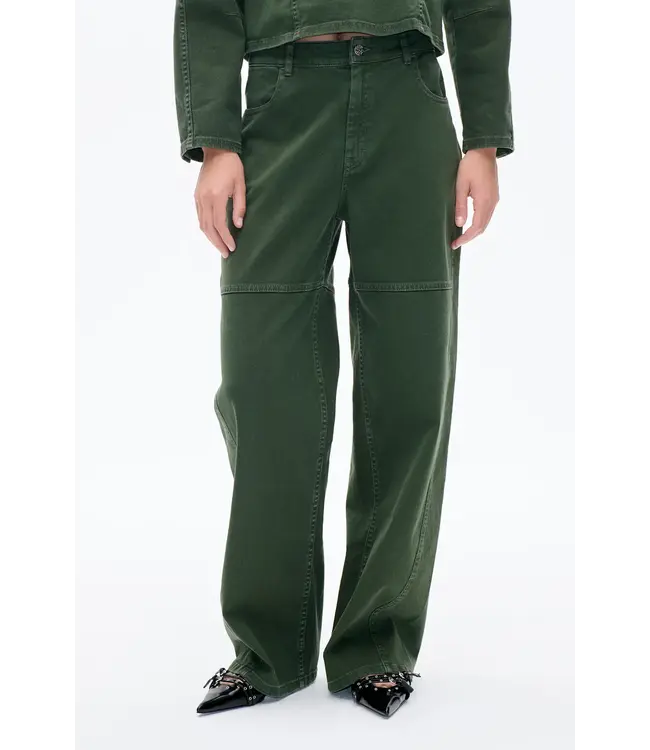 Baum und Pferdgarten Nikolin Jeans Rosin Green