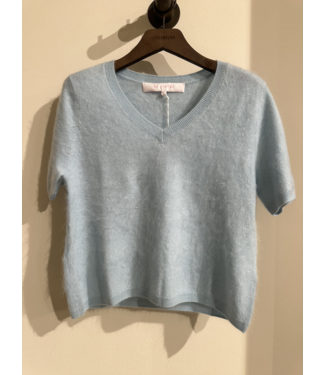 Absolut Cashmere Nicoletta Pull Fluffy SS Sky