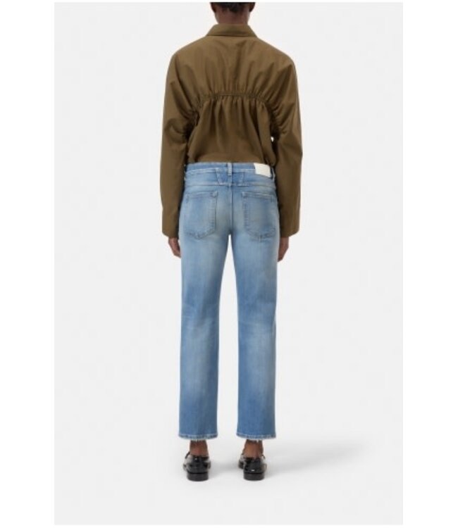 Closed Junna MBL 04Q-43