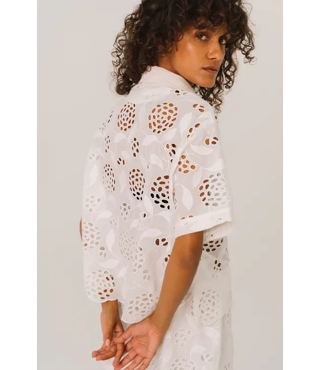 Sacrecoeur Collection Flavia flower blanc shirt