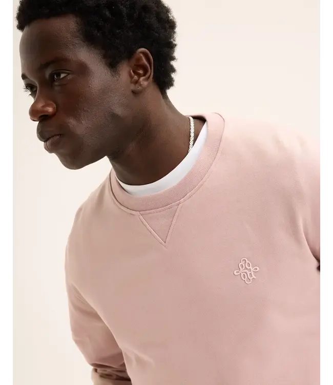 The GoodPeople Lommy Sweater Mauve