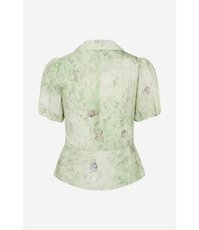 Baum und Pferdgarten Macaia distorted green flower