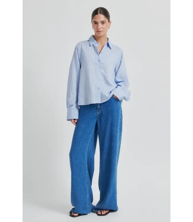 Second Female Syracuse shirt windsurfer blue