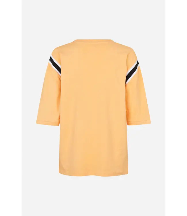 Baum und Pferdgarten July tee buff orange