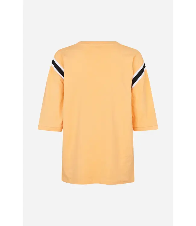 Baum und Pferdgarten July tee buff orange