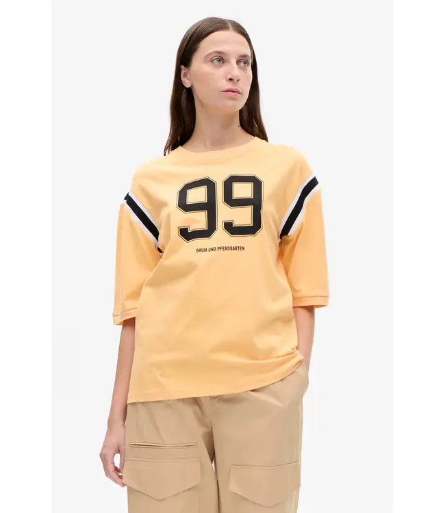 Baum und Pferdgarten July tee buff orange