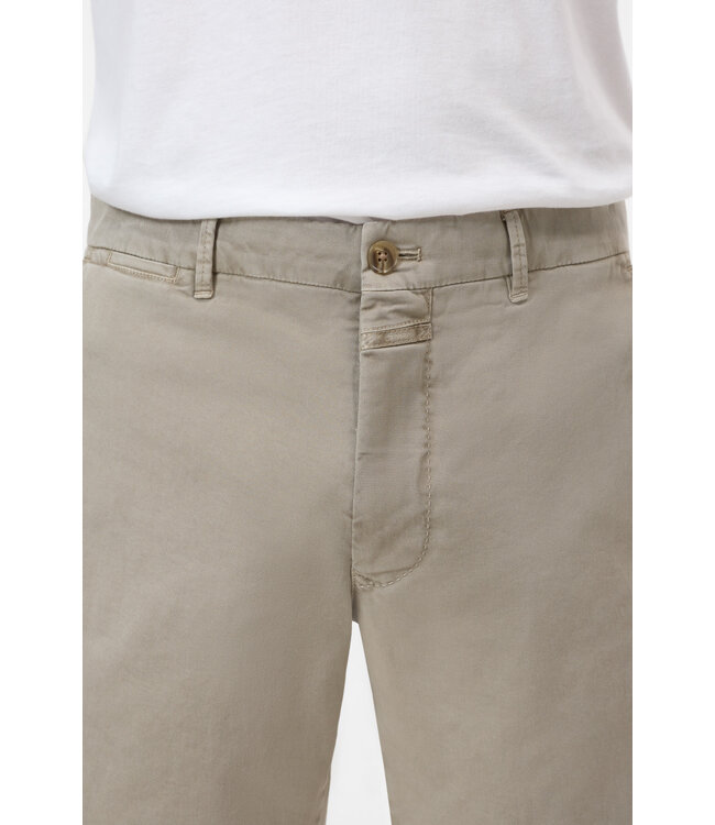 Closed Classic chino shorts  pebble green