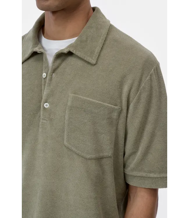 Closed Short sleeve toweling polo pebble green