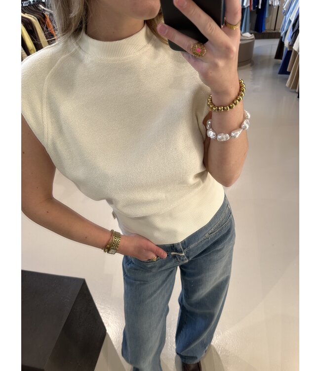 Closed Waisted Crewneck Top 924