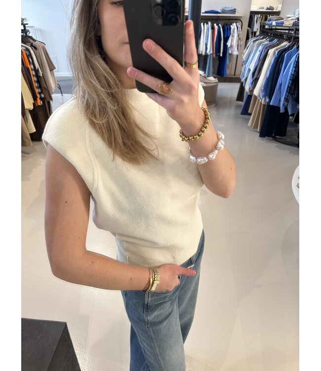 Closed Waisted Crewneck Top 924