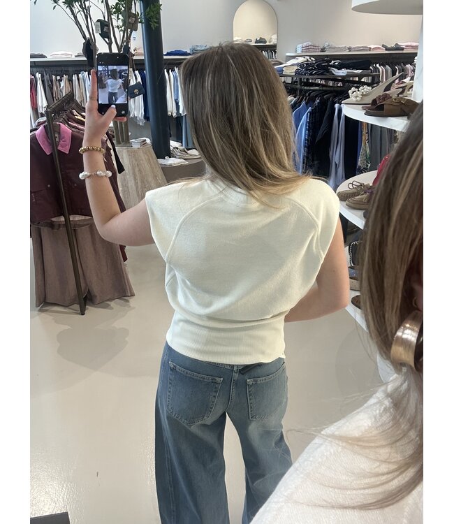 Closed Waisted Crewneck Top 924