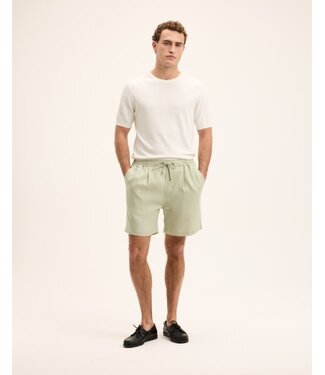 The GoodPeople Hlin shorts green