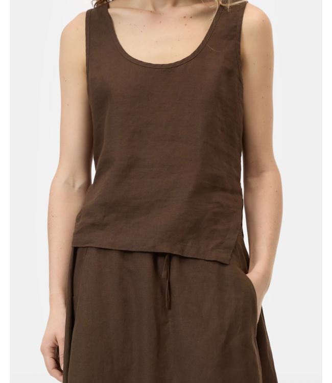 Closed Tank top / w shirts & b dark brown