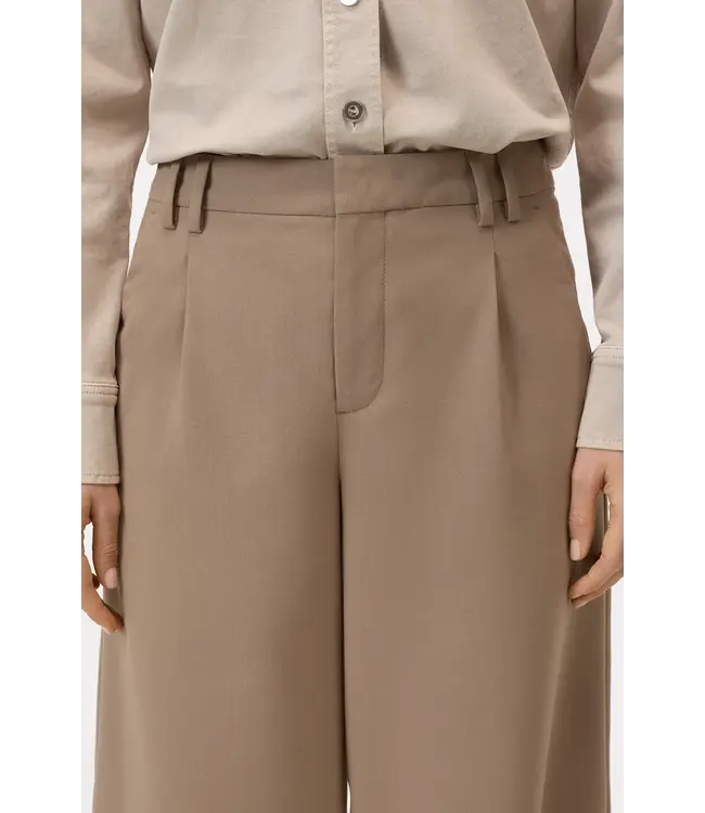 Closed Bermuda Shorts 939