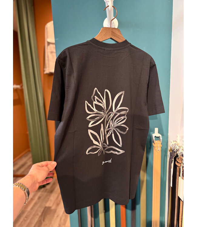 Genti Back print flower t-shirt black