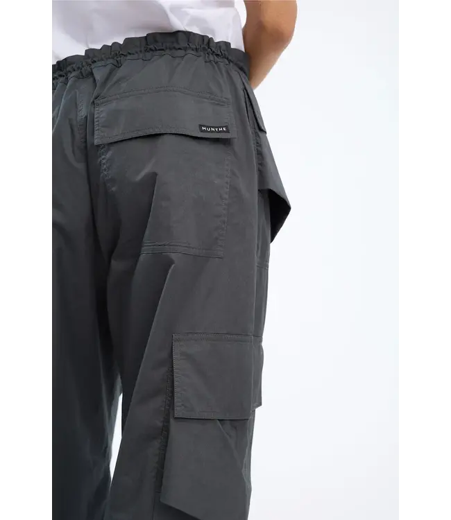 Munthe unform balloon pants chorcoal