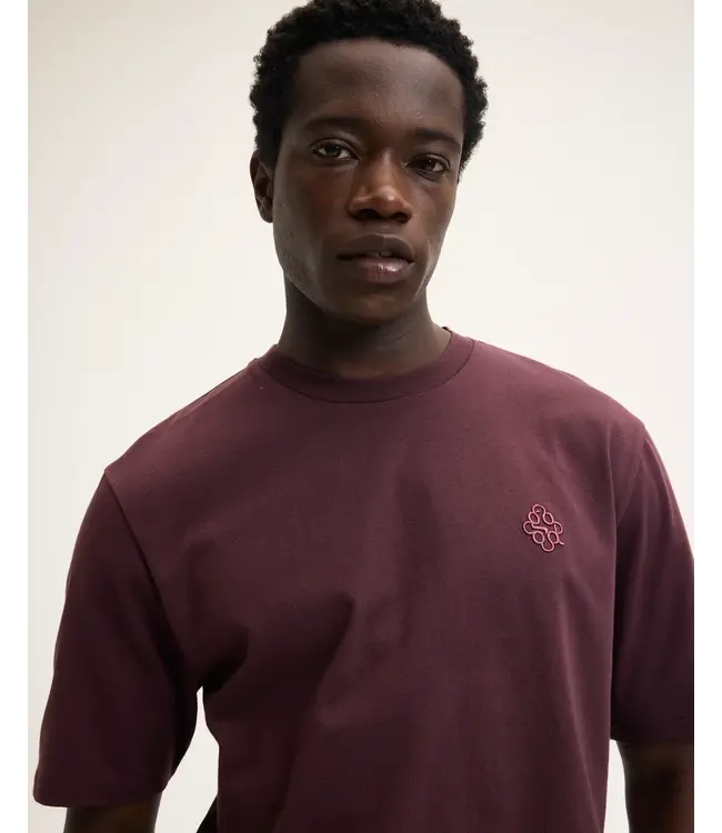 The GoodPeople Tommy t-shirt bordeaux