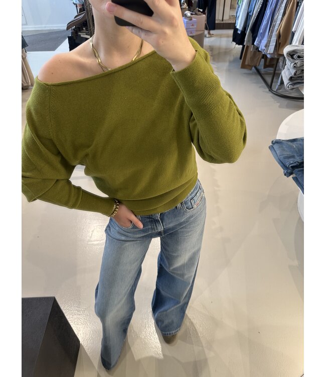 8PM Azalea Knitwear Avocado