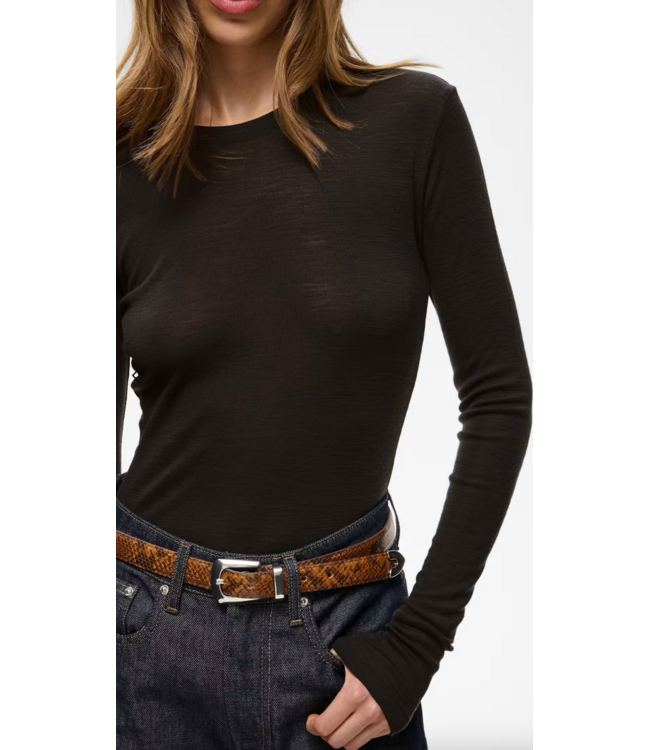 Gestuz GZninia longsleeve chocolate brown roundneck