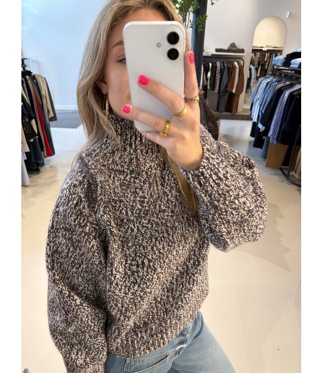 Sessùn manrey turtle neck whibrowny