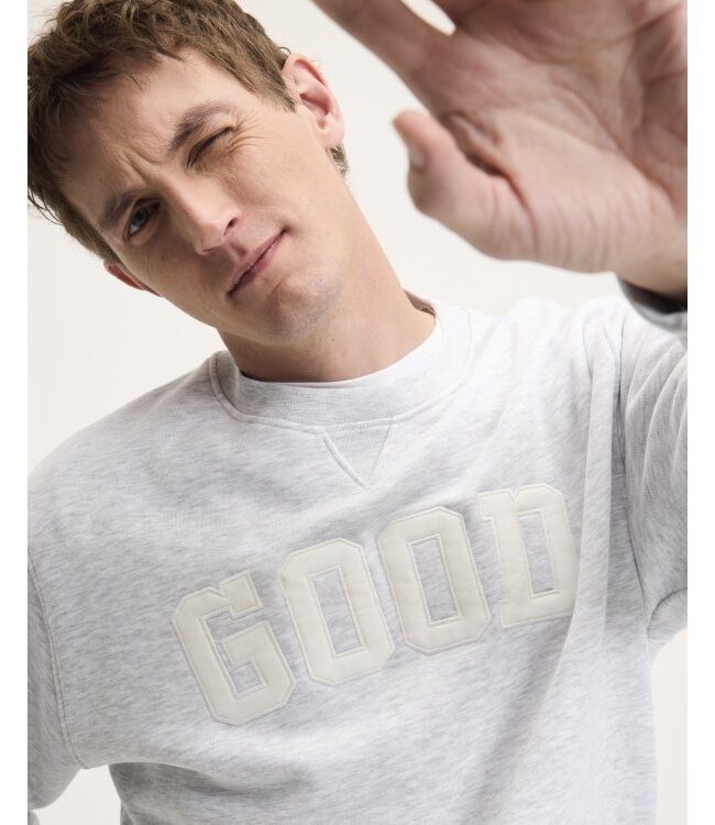 The GoodPeople Leff sweater heather grey