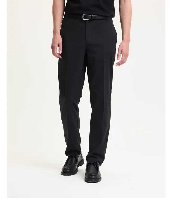 The GoodPeople Bueno relaxed pants antracite