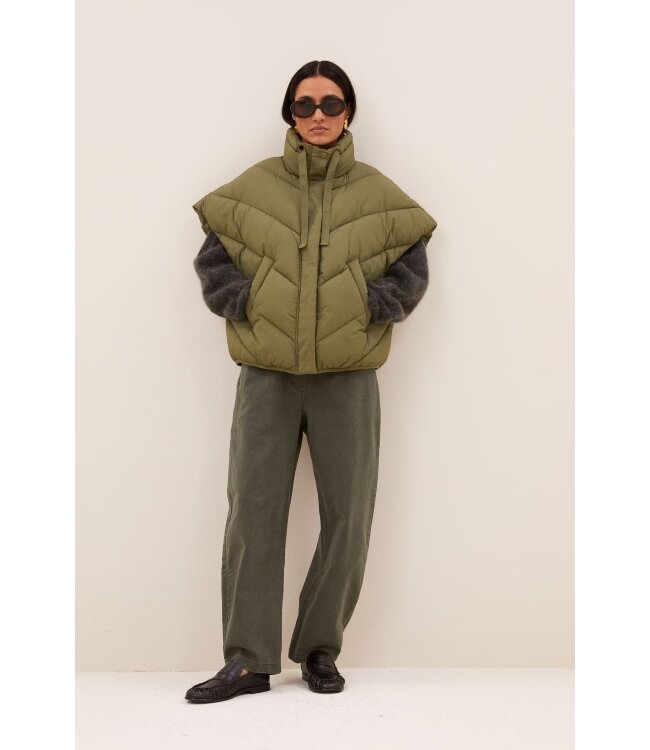 By Bar franky sleeveless jacket olive
