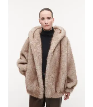 Studio AR Hailey long faux mink beige