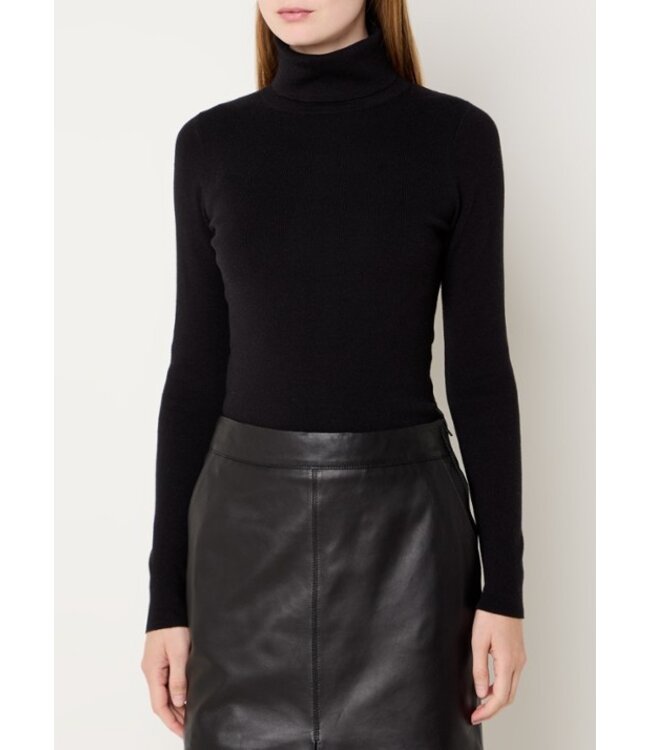 Studio AR Ava Viscose Blend Knit Black