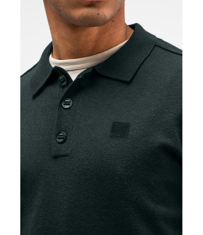 Butcher of Blue Clifden polo conda green