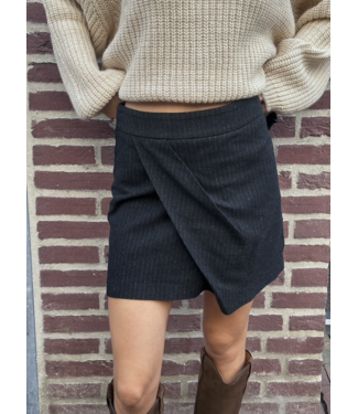 8PM Grove Skirt Black